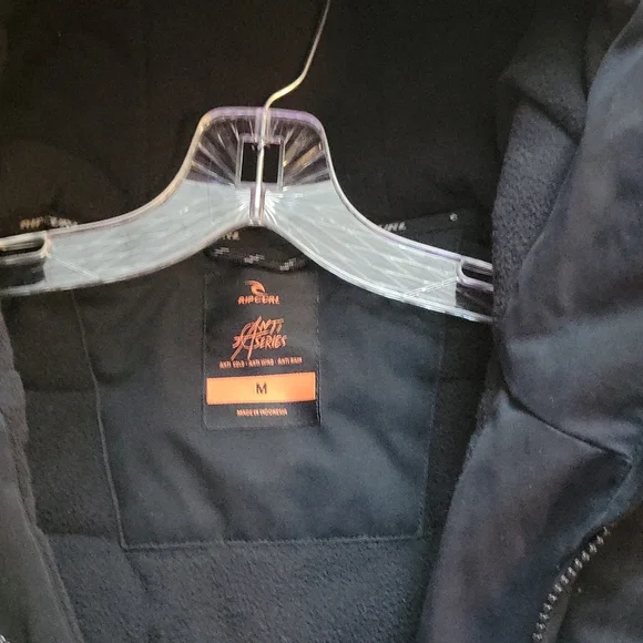 NWT Men's Med Rip Curl Jacket. "Anti-Series One Shot Jacket". Color Washed Black - Picture 8 of 10